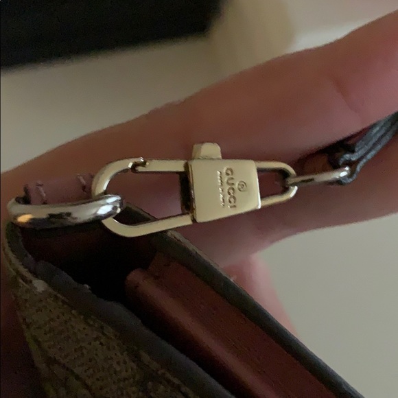 Authentic GUCCI wallet/wristlet - Picture 2 of 10